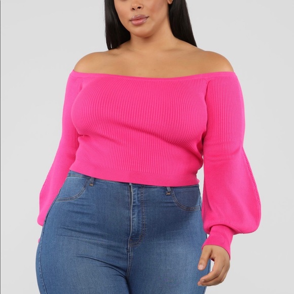 crop top with off the shoulder long sleeves - Picture 1 of 3